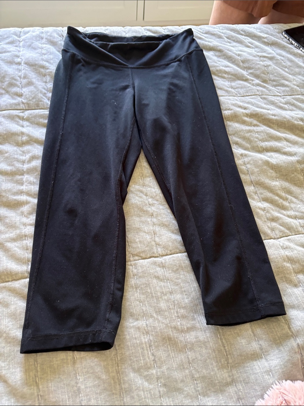 Black High-Waist Cropped Athletic Leggings